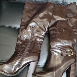 Brown leather Boots